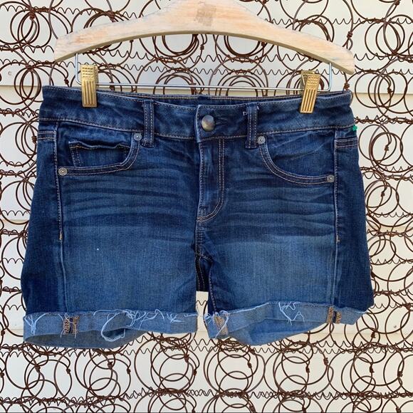 AEO midi jean shorts rolled fray hem Super Stretch Size 4 - Picture 1 of 6